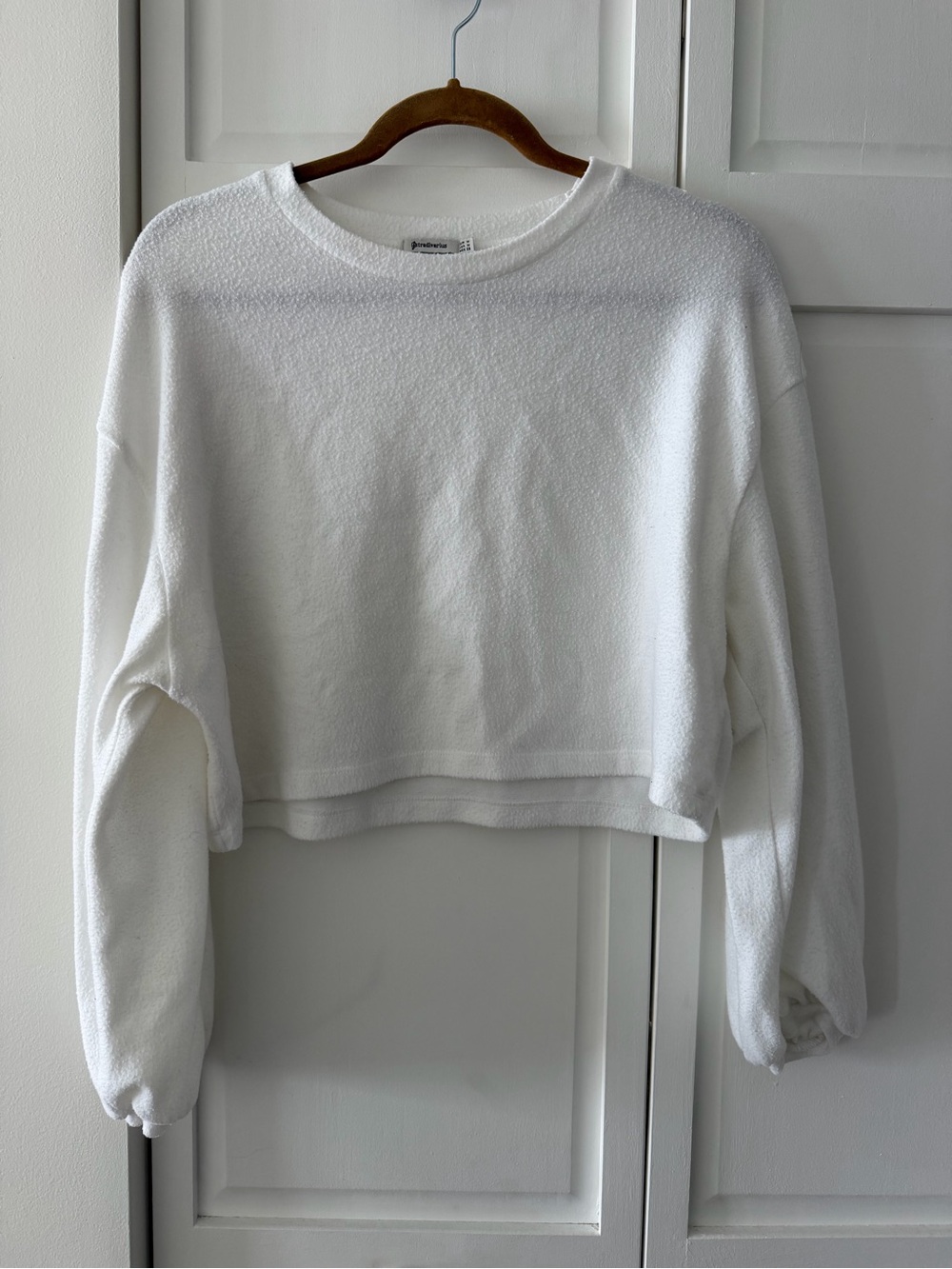 Stradivarius White Textured Cropped Fleece Pullover Sweater M